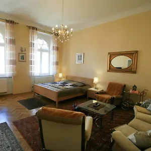 Apartmán No. 20 Jaltská 3, Karlovy Vary